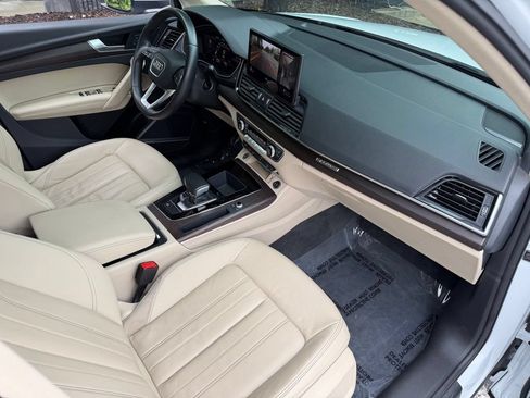 Used 2022 Audi Q5 2.0T Premium Plus w/ Premium Plus Package AWD/4WD image 30