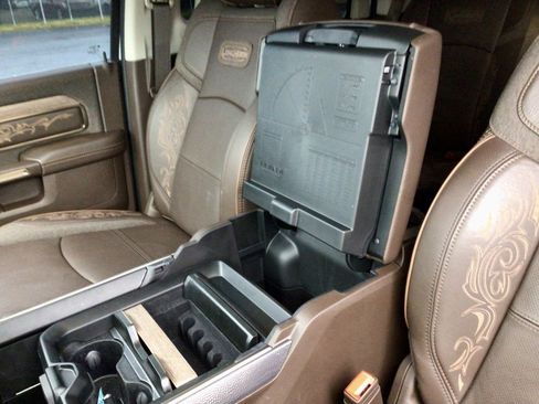 Used 2025 RAM 3500 Longhorn image 25