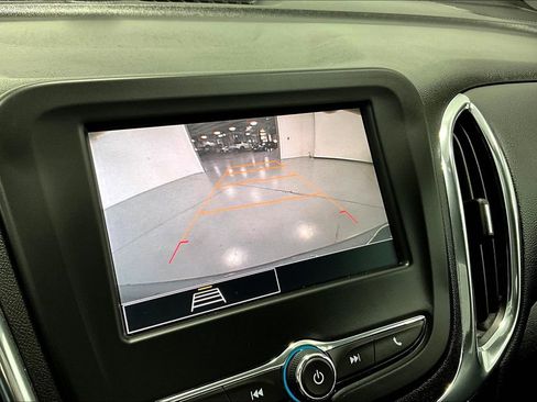 Used 2023 Chevrolet Equinox LT image 29