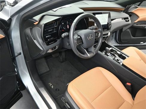 Used 2025 Lexus RX 350 Premium image 5