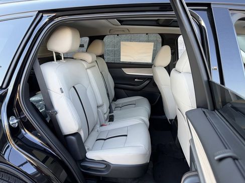 New 2025 MAZDA CX-70 Plug-In Hybrid w/ Premium Pkg image 26