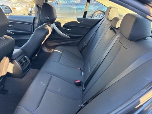 Used 2017 BMW 320i Sedan image 5
