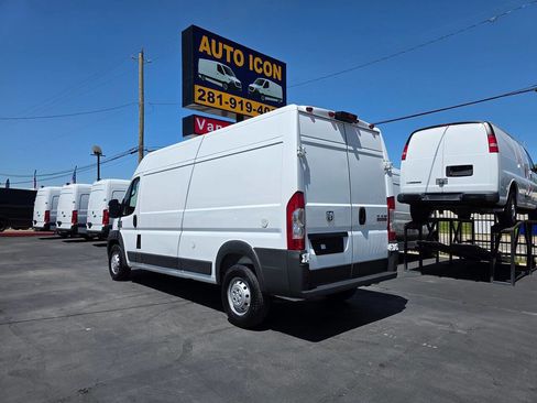Used 2018 RAM ProMaster 3500 w/ Interior Convenience Group image 30