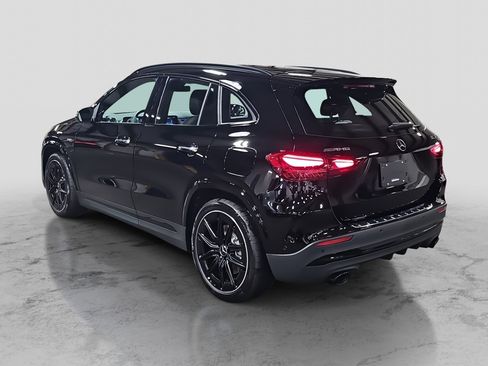 New 2026 Mercedes-Benz GLA 35 AMG 4MATIC image 7