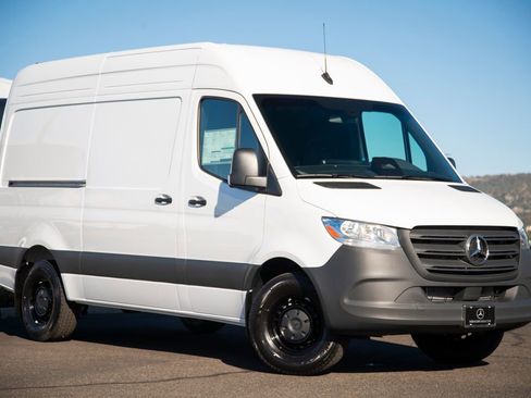 New 2026 Mercedes-Benz Sprinter 2500 image 3
