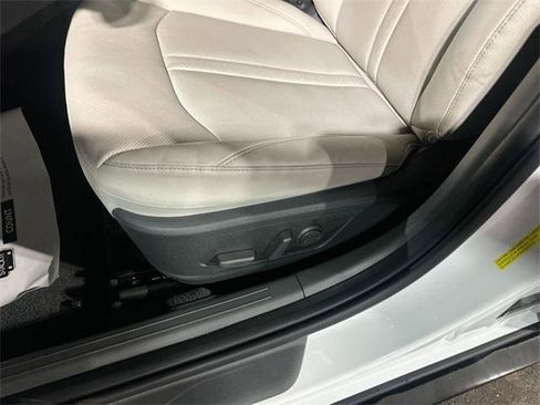 Used 2022 Hyundai Sonata Limited w/ Preferred Accessory Package image 20