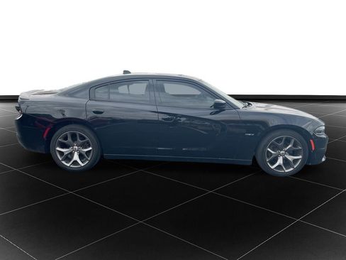 Used 2017 Dodge Charger R/T w/ Plus Group image 6