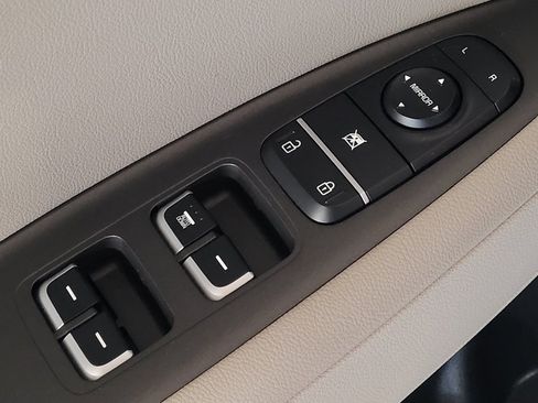Used 2018 Kia Optima LX w/ 17" Alloy Wheels Package FWD image 27