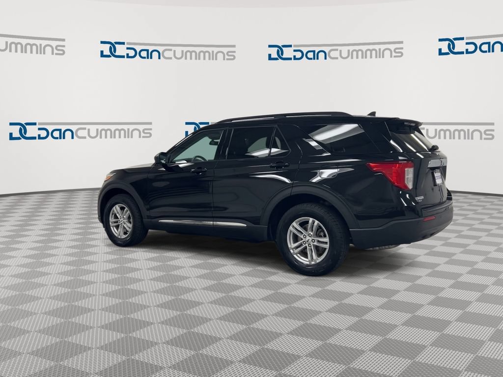 Used 2023 Ford Explorer XLT AWD/4WD image 6