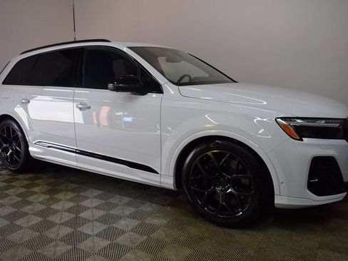 New 2026 Audi SQ7 Prestige image 3