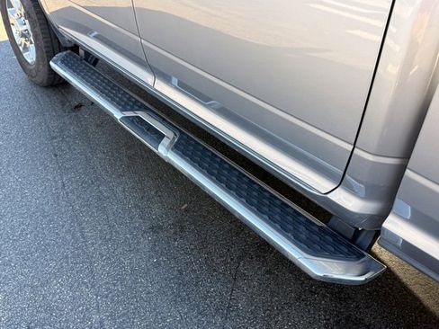 Used 2024 RAM 2500 Big Horn image 16