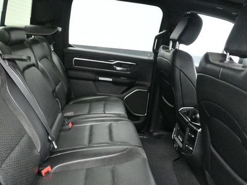 Used 2019 RAM 1500 Laramie AWD/4WD image 11