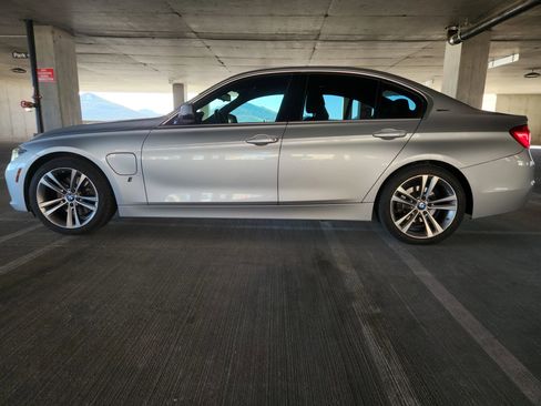 Used 2018 BMW 330e image 2