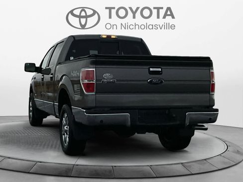 Used 2011 Ford F150 XLT w/ XLT Chrome Pkg image 2