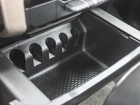 Used 2019 RAM 1500 Laramie image 35