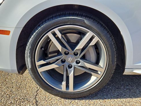 Used 2018 Audi A4 2.0T Premium Plus w/ Premium Plus Package AWD/4WD image 11