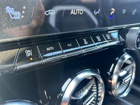 New 2025 Chevrolet Blazer EV LT image 19