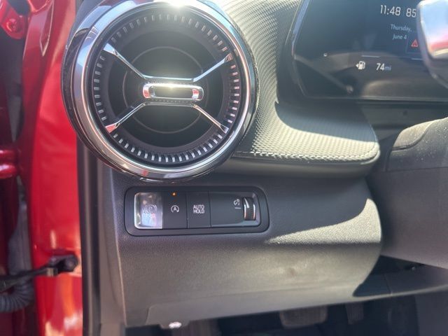 New 2026 Chevrolet Equinox LT w/ Convenience Package II FWD image 17