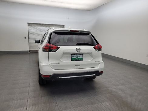Used 2019 Nissan Rogue SV AWD/4WD image 6