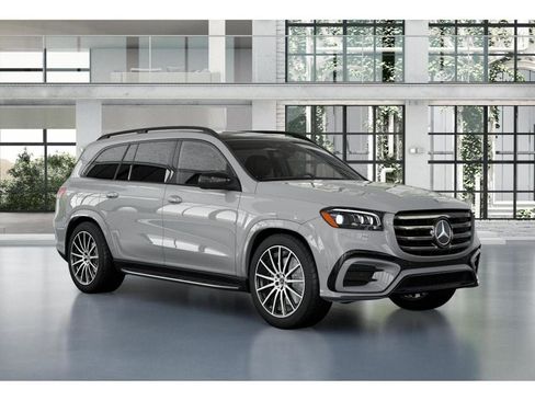 New 2026 Mercedes-Benz GLS 580 4MATIC image 11