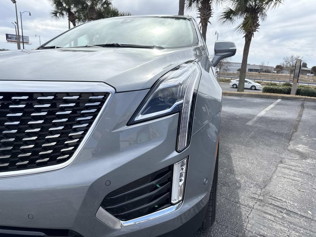 New 2026 Cadillac XT5 Premium Luxury w/ Driver Assist Package AWD/4WD image 9