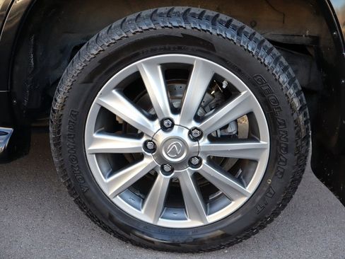 Used 2011 Lexus LX 570 4WD w/ Luxury Pkg image 43