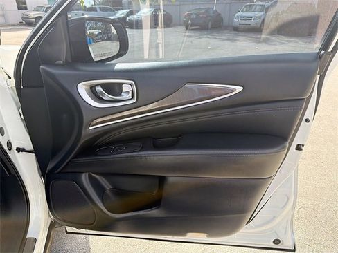 Used 2020 INFINITI QX60 Luxe w/ Essential Package image 34