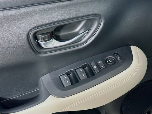 Used 2026 Honda HR-V LX image 21