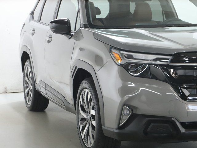 Used 2025 Subaru Forester Touring AWD/4WD image 8