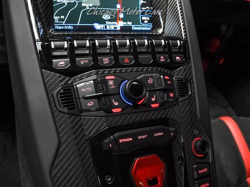 Used 2016 Lamborghini Aventador LP 750-4 Superveloce AWD/4WD image 16