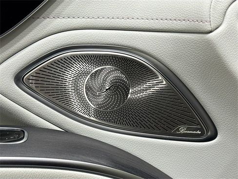 Certified 2022 Mercedes-Benz EQS 580 4MATIC Sedan image 19