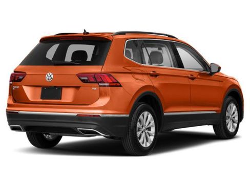Used 2018 Volkswagen Tiguan SE w/ 18" Alloy Wheels Package AWD/4WD image 5