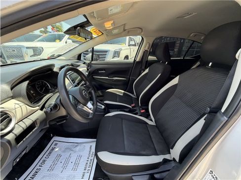 Used 2021 Nissan Versa SV FWD image 19