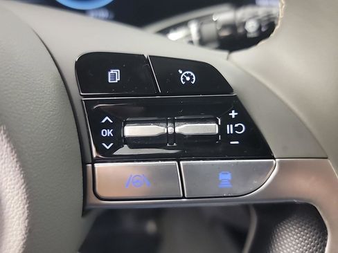 Used 2023 Hyundai Elantra SEL w/ Convenience Package image 27