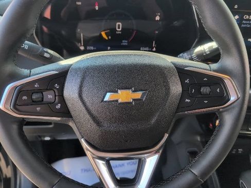 Used 2025 Chevrolet TrailBlazer LT w/ LT Cold Weather Package FWD image 23