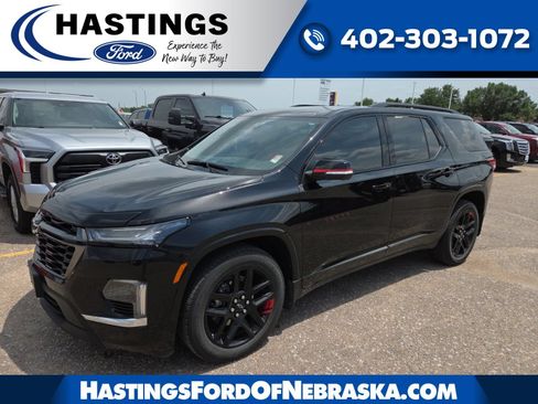 Used 2023 Chevrolet Traverse Premier w/ Redline Edition AWD/4WD image 1