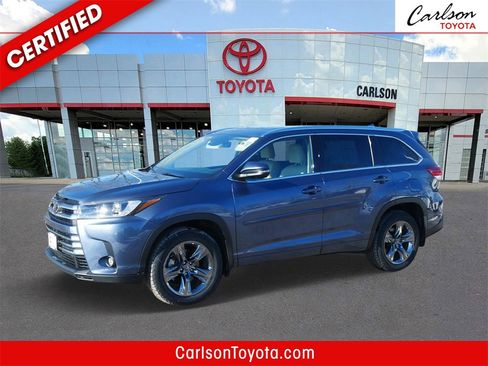 Certified 2019 Toyota Highlander Limited Platinum image 1