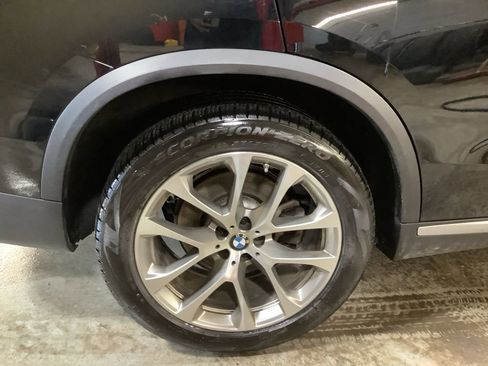 Used 2023 BMW X5 xDrive40i w/ Premium Package image 13