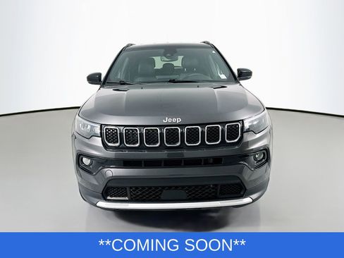 Used 2023 Jeep Compass Limited image 2