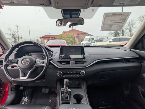 Used 2020 Nissan Altima 2.5 SR image 9