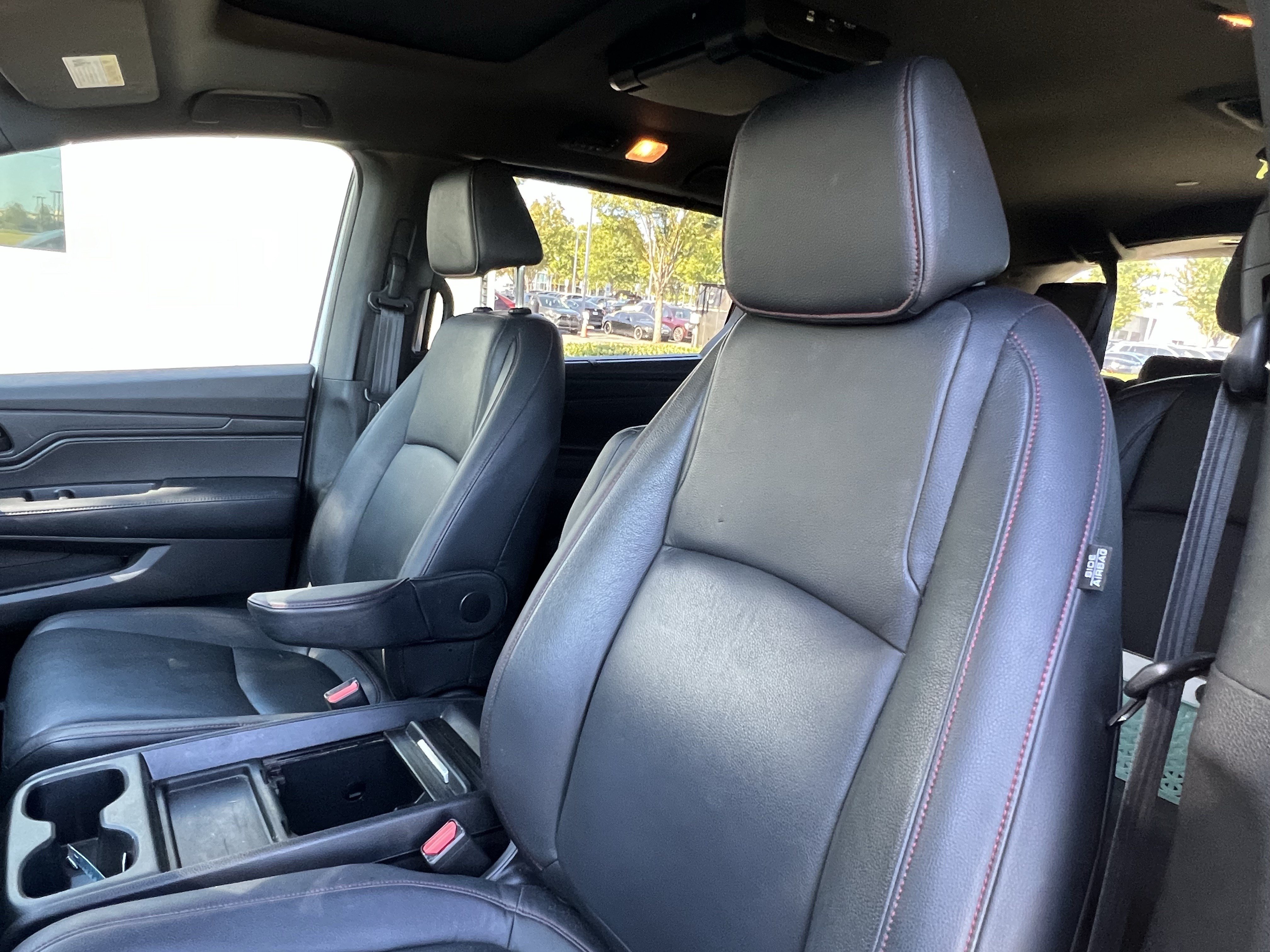Used 2023 Honda Odyssey Sport image 16