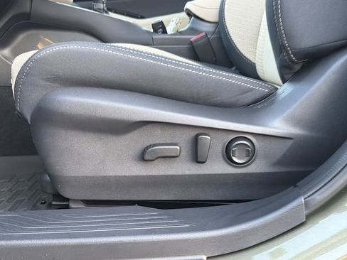 Certified 2025 Subaru Outback Premium w/ Popular Package #1A AWD/4WD image 22