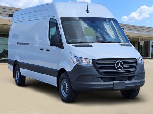 New 2025 Mercedes-Benz Sprinter 2500 image 2