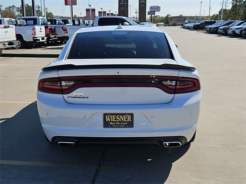 Used 2022 Dodge Charger SXT w/ Plus Group image 10