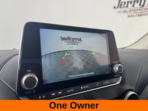 Used 2024 Nissan Sentra SV FWD image 3
