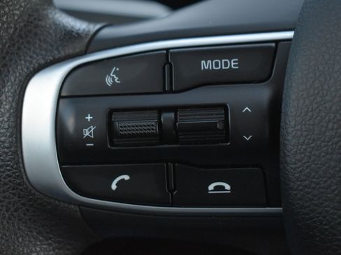 Used 2023 Kia K5 LXS image 18