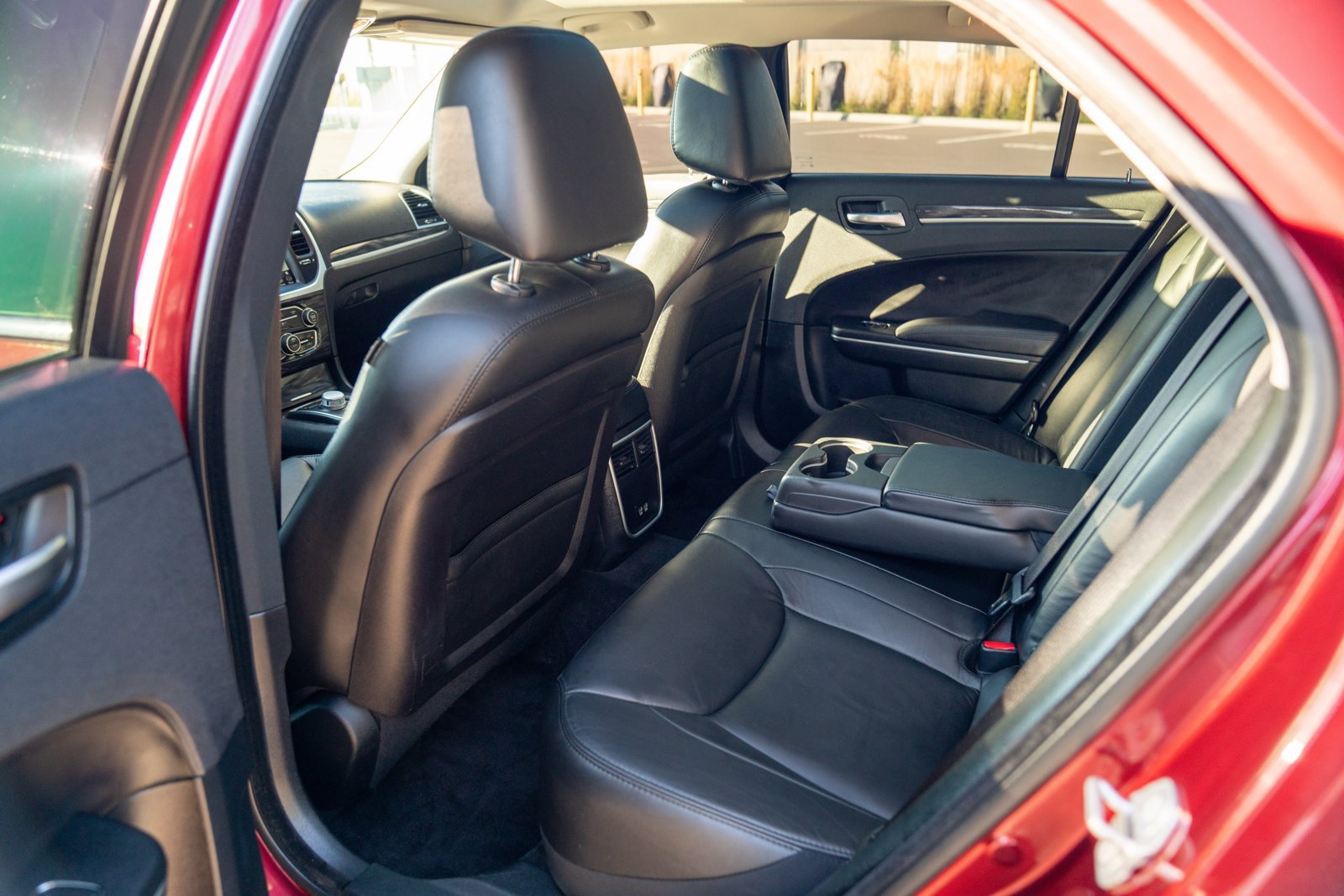 Used 2018 Chrysler 300 Touring L RWD image 21
