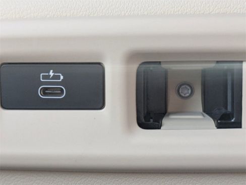 Used 2021 BMW X5 xDrive40i w/ Premium Package image 7