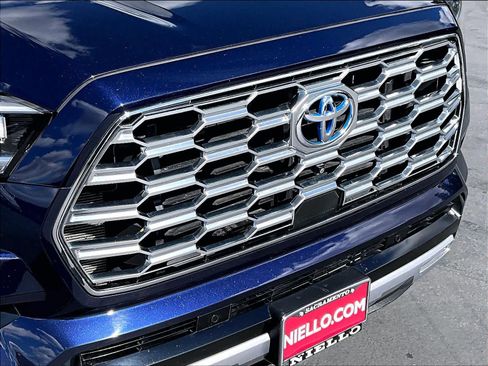 Used 2023 Toyota Sequoia Capstone image 34