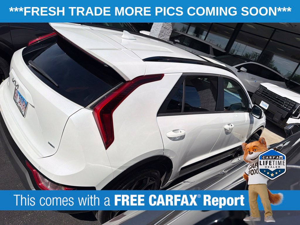 Used 2024 Kia Niro EX Touring FWD image 4